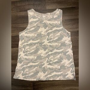 3/$20 | Old Navy - Gray Camouflage Tank Top